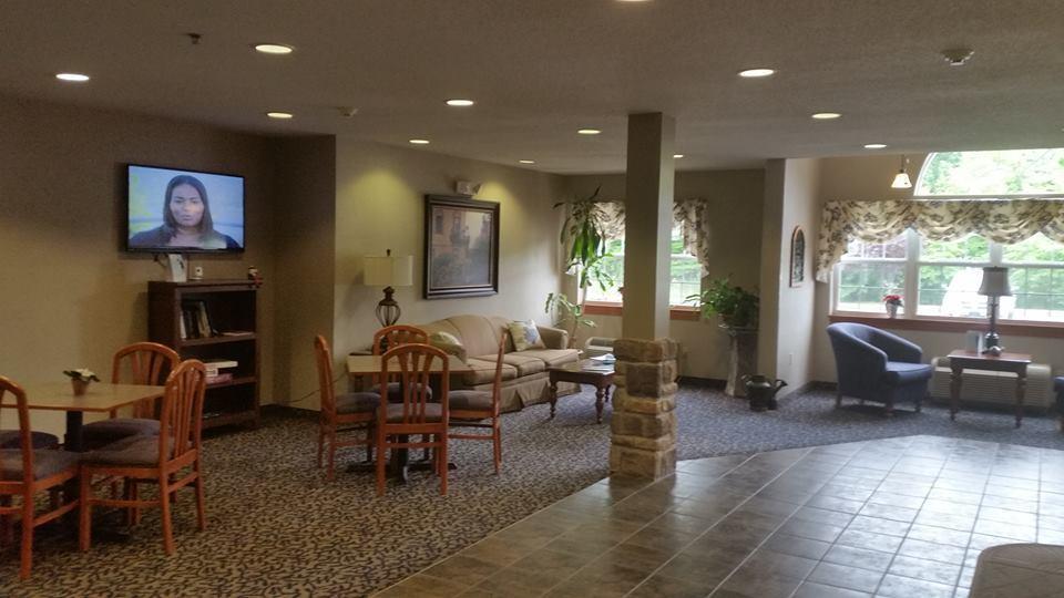 Microtel Inn & Suites By Wyndham Hazelton/Bruceton Mills Экстерьер фото