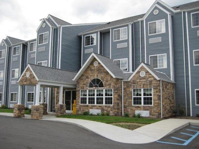Microtel Inn & Suites By Wyndham Hazelton/Bruceton Mills Экстерьер фото